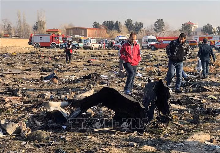 Khi tấn công các mục tiêu tại Syria, nhiều lần máy bay chiến đấu Israel đã bay lẫn vào đường bay của phi cơ dân dụng nhằm dễ dàng qua mặt radar cảnh giới đối phương.