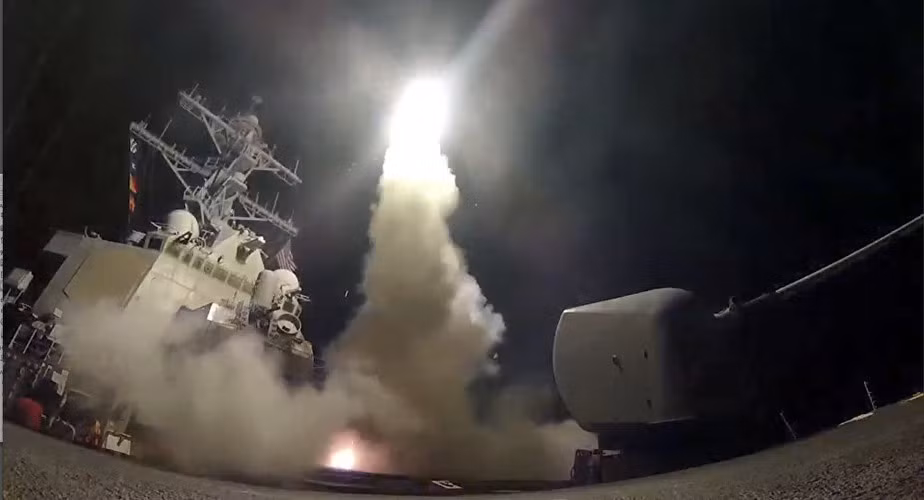 "Tên lửa Tomahawk của Mỹ có thể vượt qua Syria và Iraq, tuy nhiên Nga có đủ phương tiện hiệu quả để cung cấp cho hải quân Mỹ một câu trả lời thích đáng”.