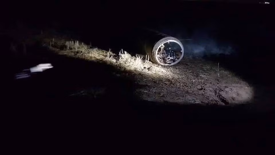 Hiện Iran vẫn phải nỗ lực đầu tư để cải tiến để hoàn thiện công nghệ tên lửa của mình, nhiều nguồn lực và thành phần chính vẫn phải phụ thuộc vào thị trường quốc tế. Nếu Iran vội vàng đưa vũ khí chưa hoàn thiện để trả đũa, Iran không chỉ phải đối mặt với nguy cơ chiến tranh quy mô lớn, mà còn gây bất lợi cho những vũ khí chưa hoàn thiện này;