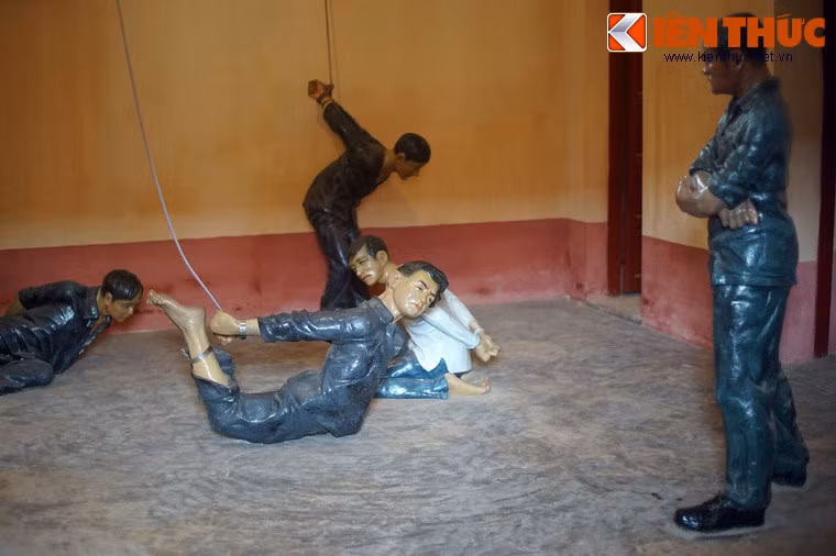 Chỉ có phẩm chất và lý tưởng cách mạng, ý chí kiên cường và niềm tin cháy bỏng vào tương lai tươi sáng mới giúp các chiến sĩ có sức chịu đựng mạnh mẽ, vượt qua đói rét, đòn roi của kẻ thù.