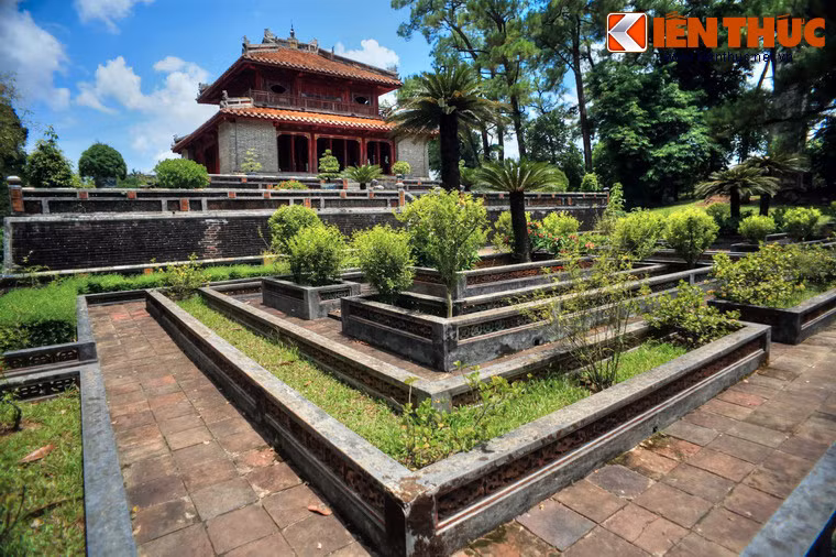 Vậy là, từ một vùng núi đồi hoang vu, qua bàn tay lao động và óc sáng tạo của con người, một tuyệt tác kiến trúc đã hình thành, trở thành di sản vô giá để lại cho hậu thế...