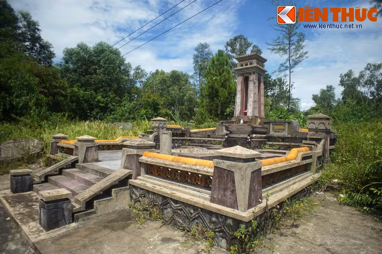 Ðầu năm 1916, Thái Phiên và Trần Cao Vân đã gặp Vua Duy Tân thống nhất kế hoạch khởi nghĩa lật đổ chế độ cai trị của Pháp. Kế hoạch bị tiết lộ, cuộc khởi nghĩa không thành.