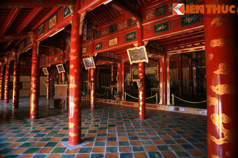 Tính từ ngày bắt đầu xây dựng (11/2/1848) đến ngày hoàn tất, lăng Thiệu Trị đã được thi công trong vòng chưa đầy 10 tháng.