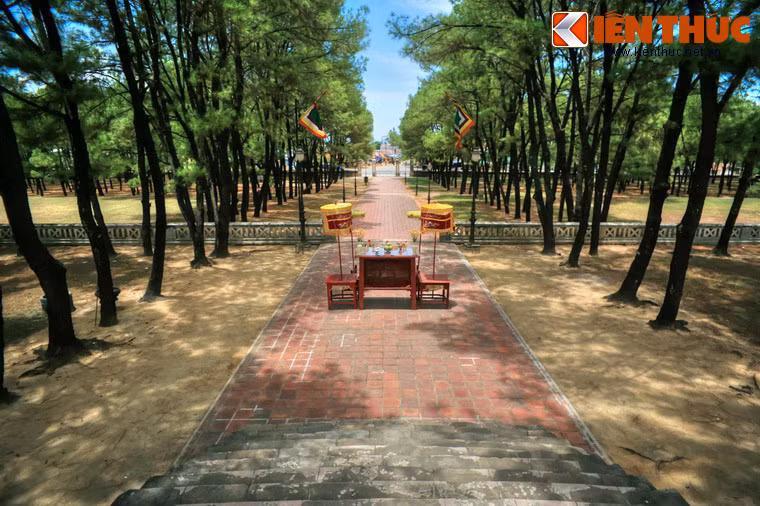 Theo sử sách, vua Gia Long lần đầu tiên tổ chức lễ tế đàn Nam Giao vào ngày 27/3/1807.