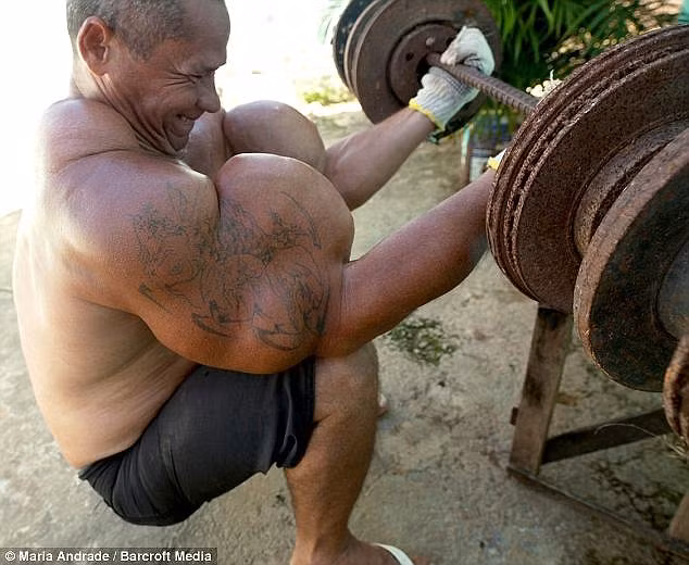 Video bap tay day mu do tiem dau an tang cuòng co bap