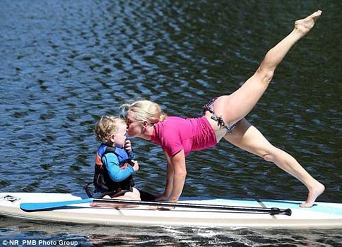 Sự mới mẻ trong chế độ tập luyện được biết đến như là yếu tố giúp tạo động lực và niềm vui. Phối hợp các bài tập với nhau giúp giảm sự nhàm chán và tránh nguy cơ chấn thương.