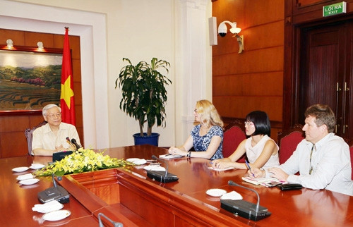 The gioi nhan dinh chuyen tham lich su cua TBT Nguyen Phu Trong