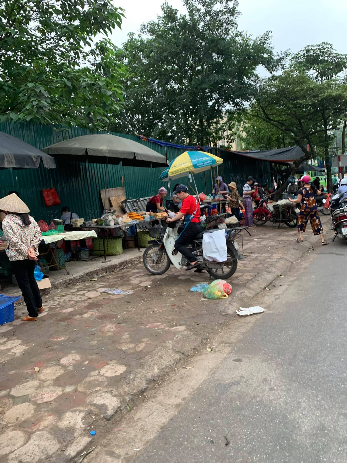 Chu tich phuong Dich Vong Hau co “tram” duoc cho tam, khong phep?-Hinh-6