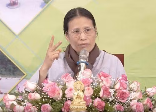 Facebook hon 100.000 theo doi cua ba Pham Thi Yen da bi xoa bo