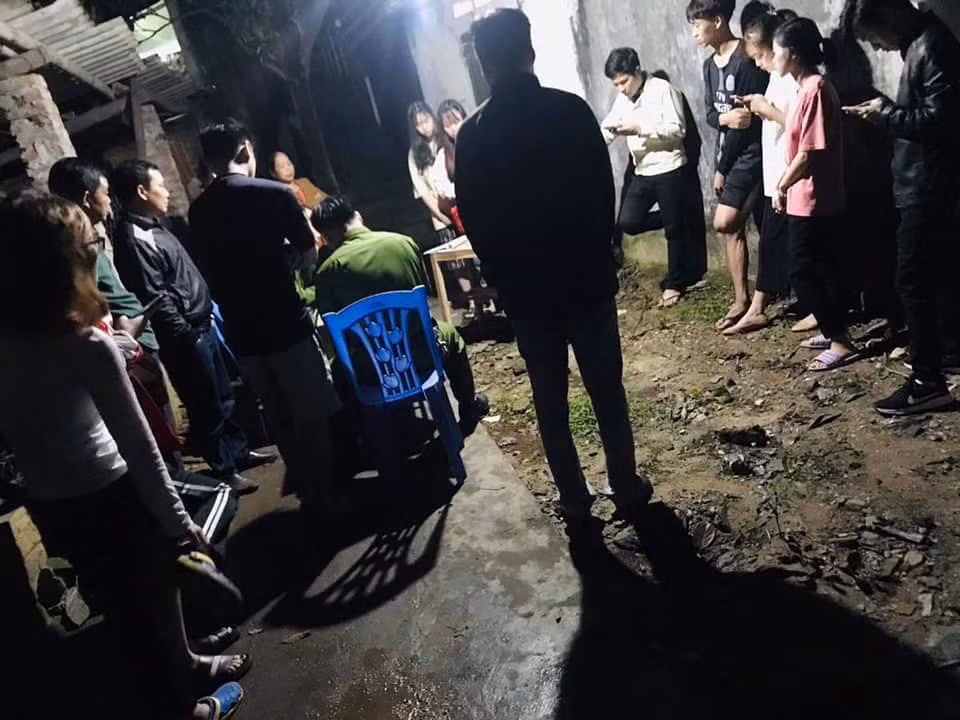 Nghi van nam thanh nien dam nguoi yeu roi tu sat o Thai Nguyen