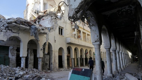 Chien su ac liet o Libya: Hon 2.000 nguoi phai di so tan