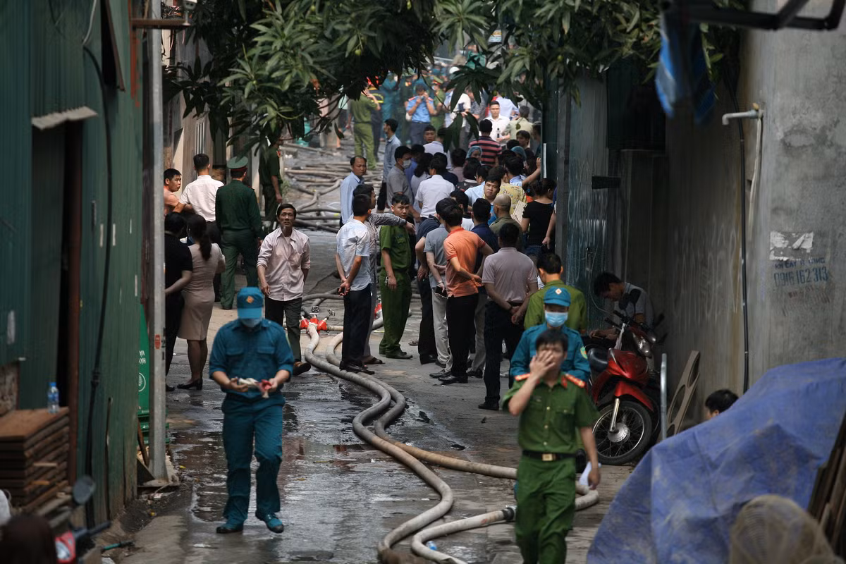 Cơ quan chức năng xác định có 8 nạn nhân bị thiệt mạng, mất tích trong vụ cháy. Tất cả các nạn nhân ở trong khu vực xưởng sản xuất thùng nhựa đựng rác của Công ty môi trường 79.