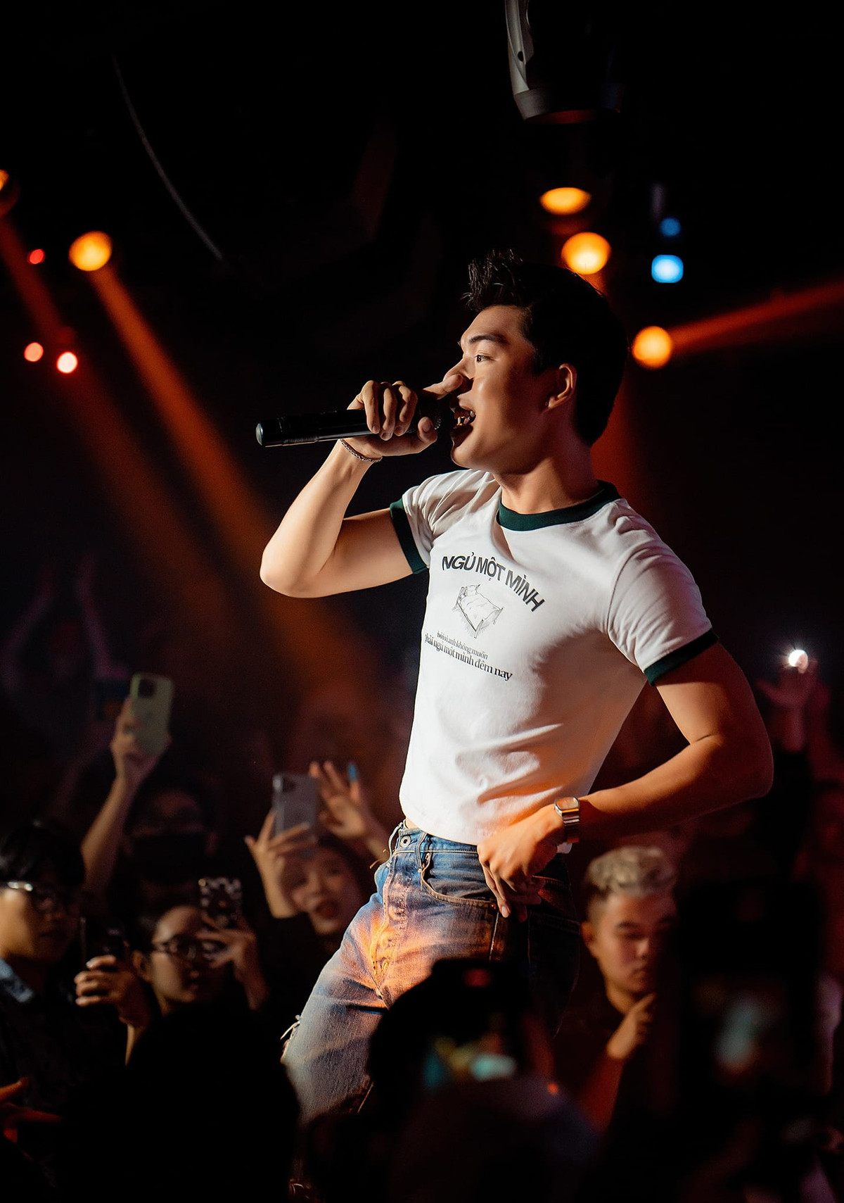 Nóng hơn cả mùa hè là những tấm vé tới gặp Charlie Puth ngay tại Nha Trang - Hình 3 Nong hon ca mua he la nhung tam ve toi gap Charlie Puth ngay tai Nha Trang-Hinh-3