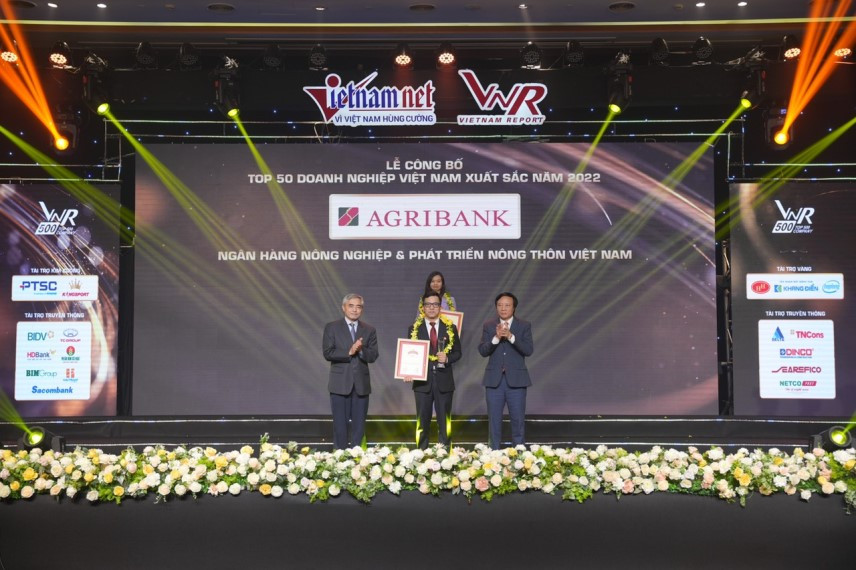 Agribank khang dinh thuong hieu bang nhung giai thuong uy tin-Hinh-7