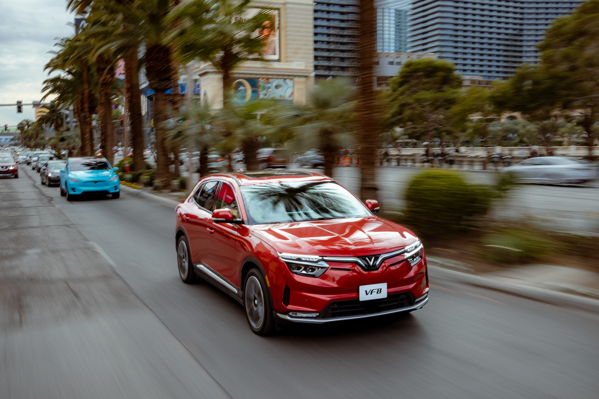 VinFast ” hau mai cuc tot ” cho khach hang mua va thue xe o to Vinfast