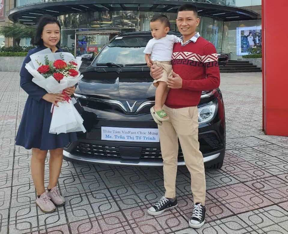 Chu xe dien trai long sau mot thoi gian “chuyen xang sang dien”-Hinh-4