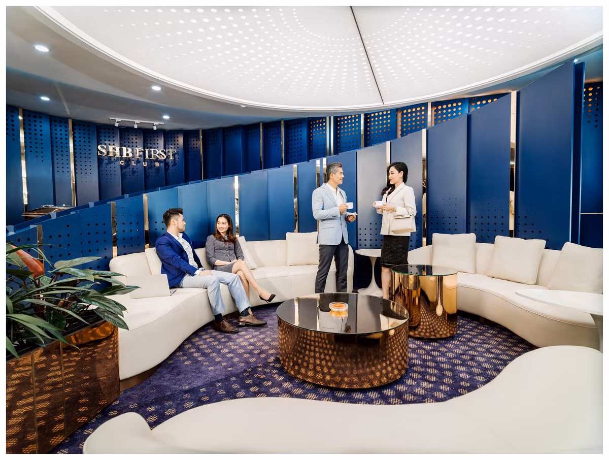SHB ra mắt dòng thẻ cao cấp Visa Platinum với nhiều đặc quyền hấp dẫn SHB ra mat dong the cao cap Visa Platinum voi nhieu dac quyen hap dan