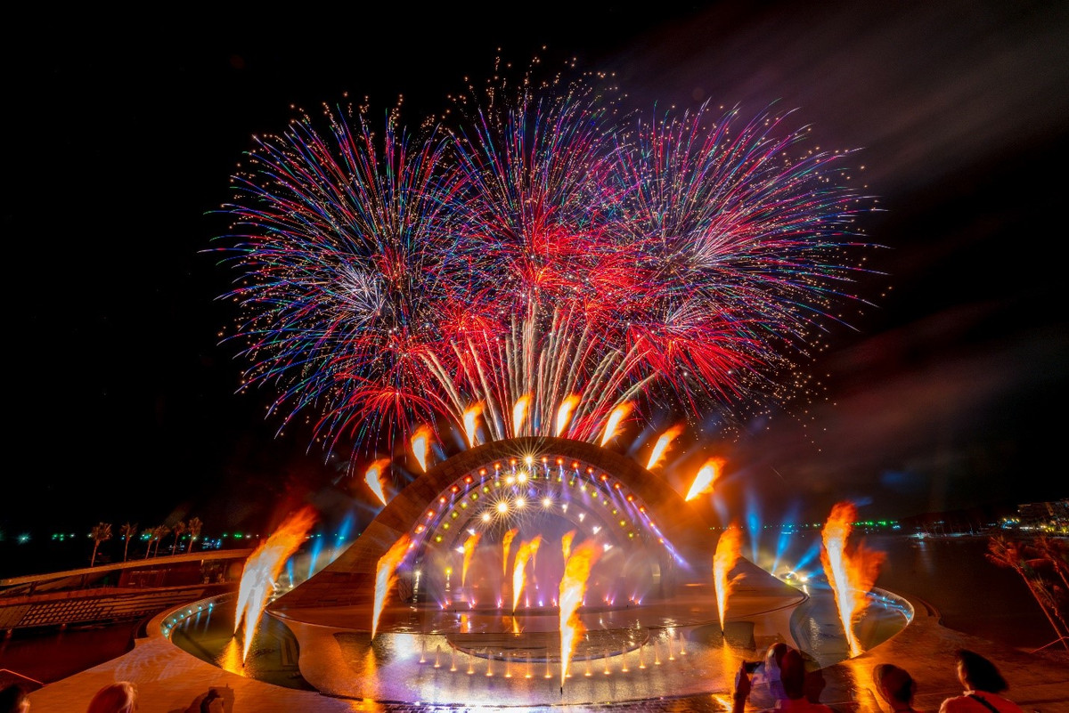 Da Nang, Phu Quoc, Tay Ninh, Thanh Hoa co nhung diem den “dep than thanh” trong dem-Hinh-5