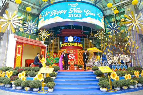 PVcomBank tai hien net van hoa truyen thong trong khong gian Tet giua Thu do