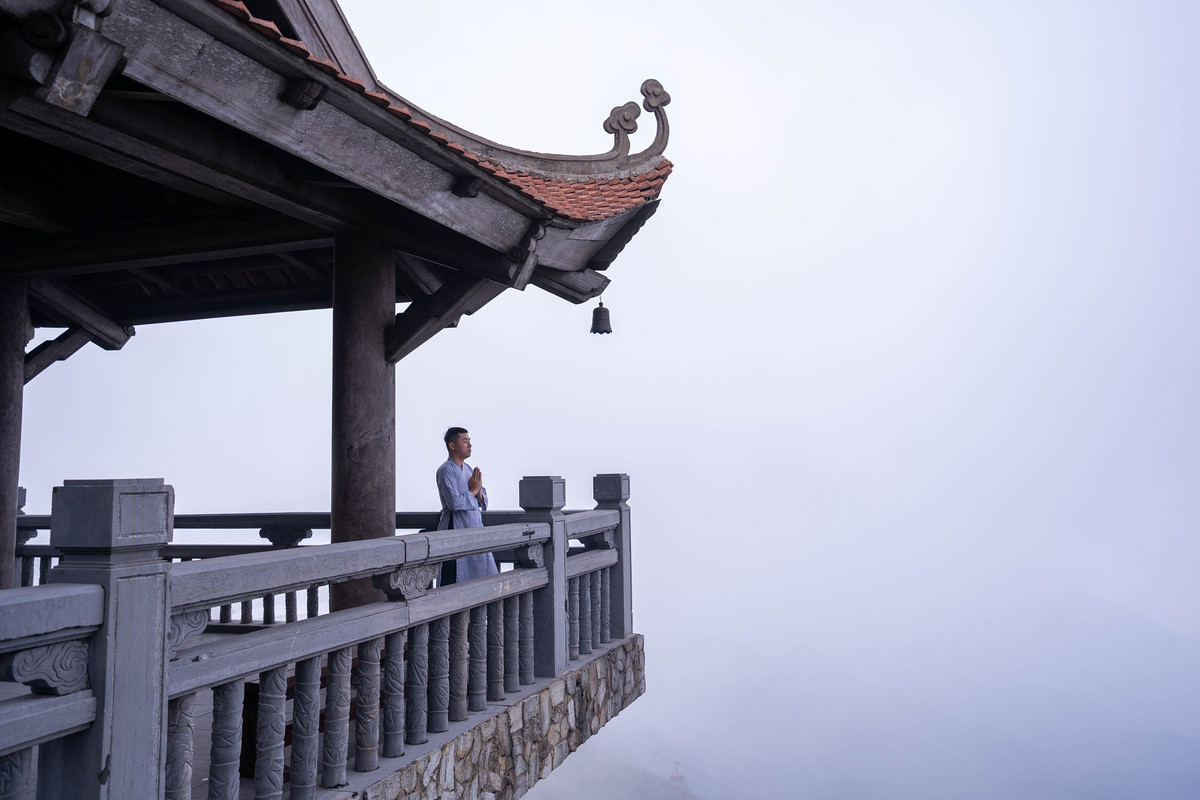 500 nguoi dong dien Yoga chao mat troi tai Fansipan-Hinh-5