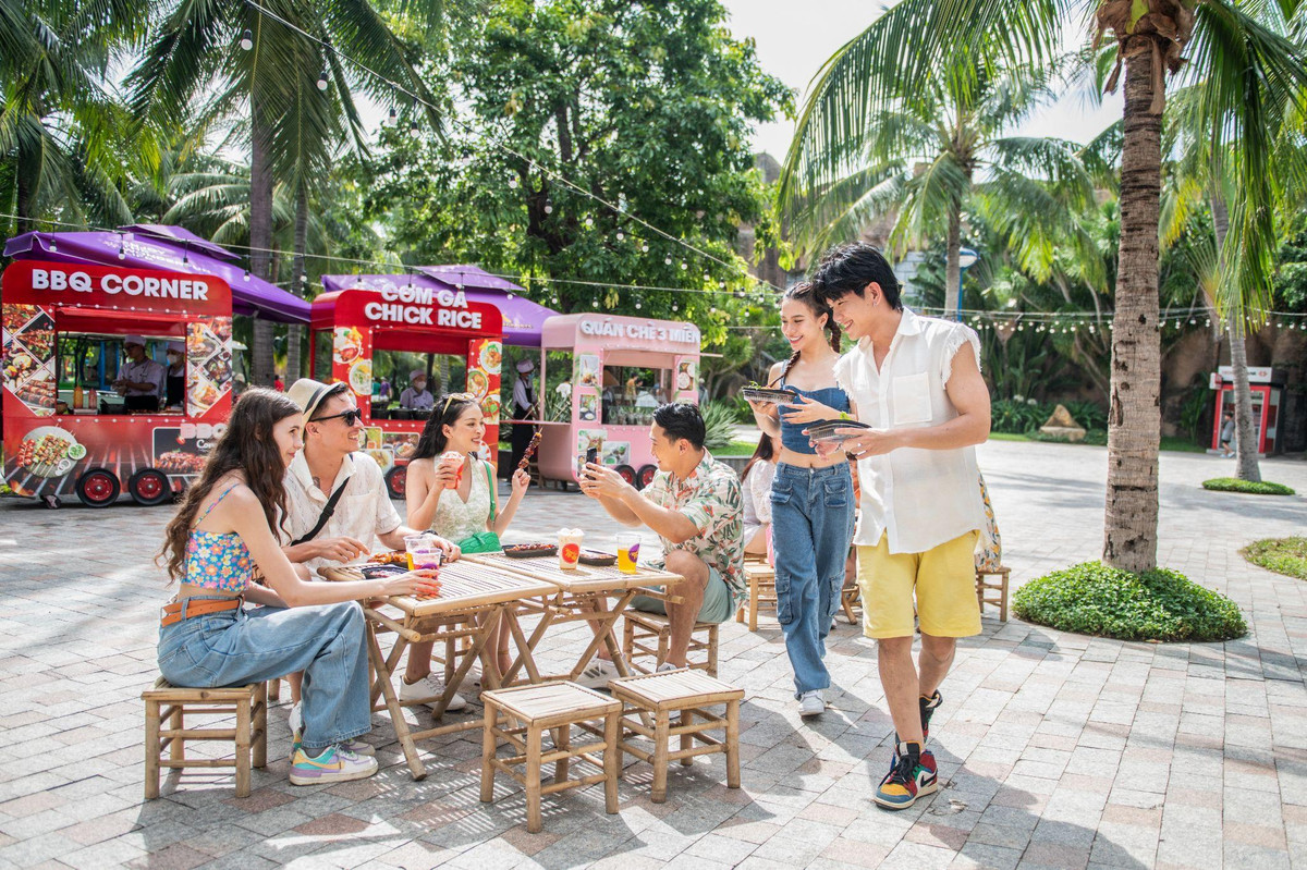 8 Wonder mo ban ve - Cong bo dan sao Viet bieu dien cung Charlie Puth-Hinh-3