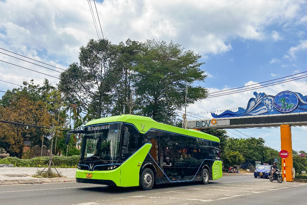 Tren tay 1 trieu dong den Grand World “song ao dien dao” tu ngay sang dem-Hinh-3