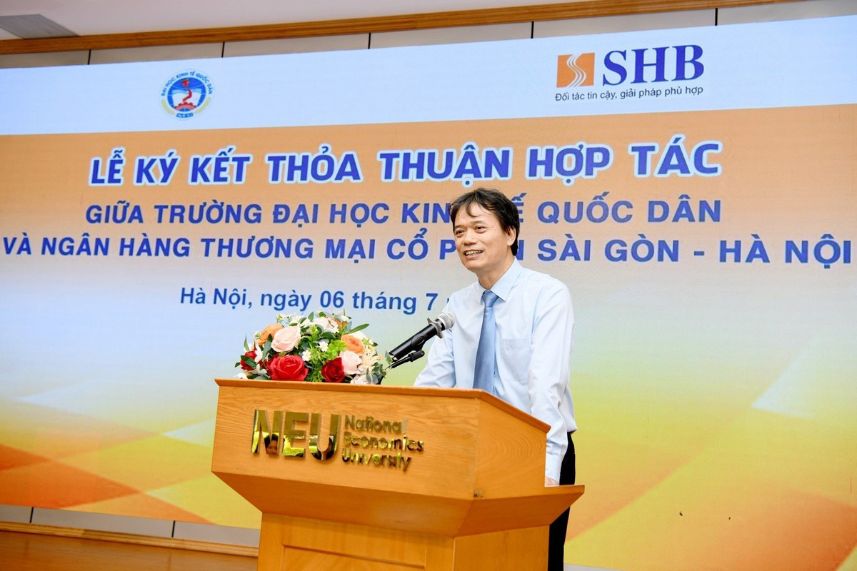 SHB tăng cường hợp tác với Đại học Kinh tế Quốc Dân - Hình 2 SHB tang cuong hop tac voi Dai hoc Kinh te Quoc Dan-Hinh-2