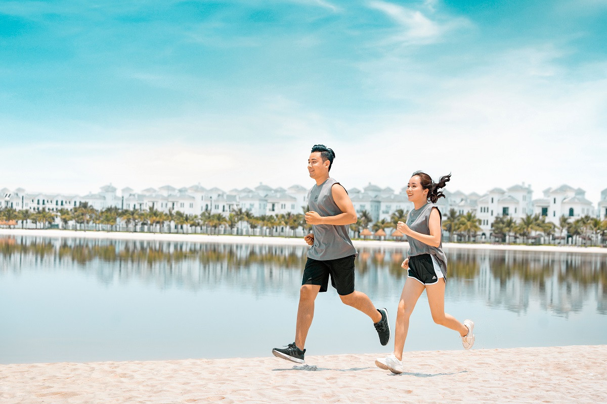 Vinhomes “keo” dan Ha thanh sang khu Dong, go bo rao can tam ly-Hinh-2