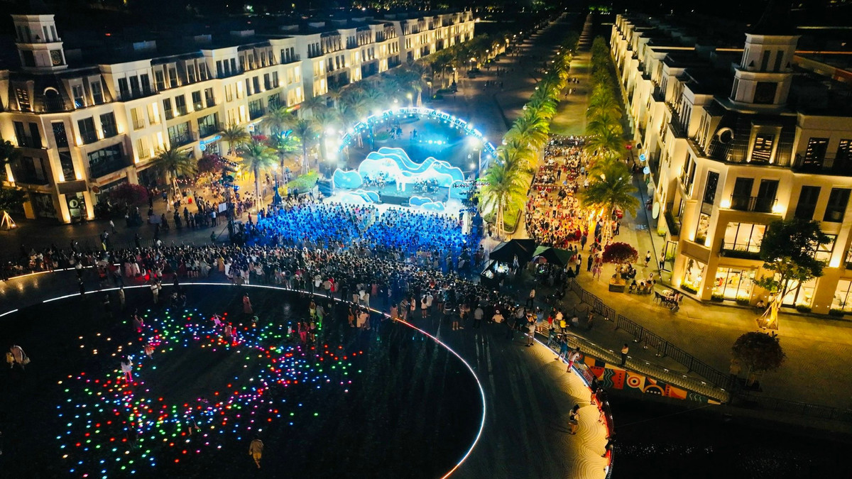 Sóng nhạc hòa nhịp sóng biển, MerryLand Quy Nhơn bùng nổ trong đêm nhạc Song nhac hoa nhip song bien, MerryLand Quy Nhon bung no trong dem nhac