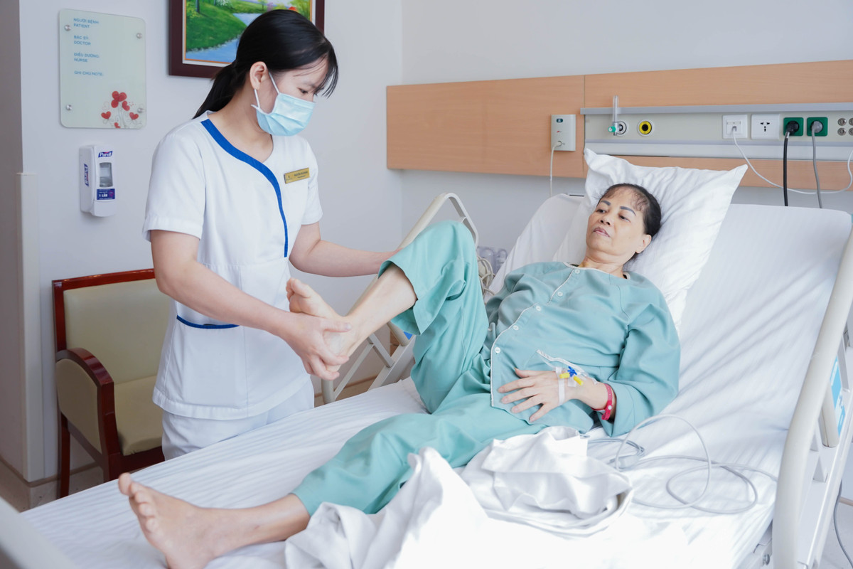 “5 phút vàng” hồi sinh bệnh nhân vỡ tim, 2 lần chết lâm sàng - Hình 2 “5 phut vang” hoi sinh benh nhan vo tim, 2 lan chet lam sang-Hinh-2