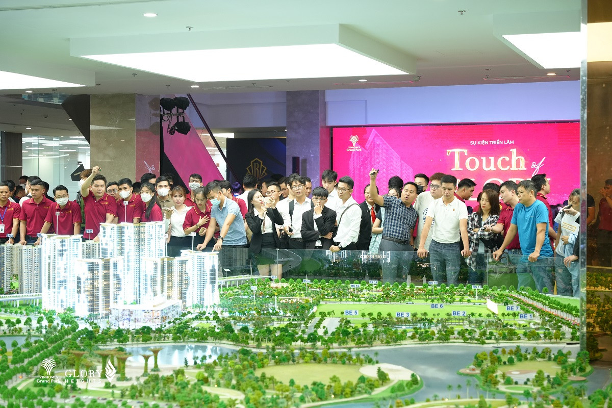 Thi truong BDS tang nhiet, dong tien cua nha dau tu chay ve dau?