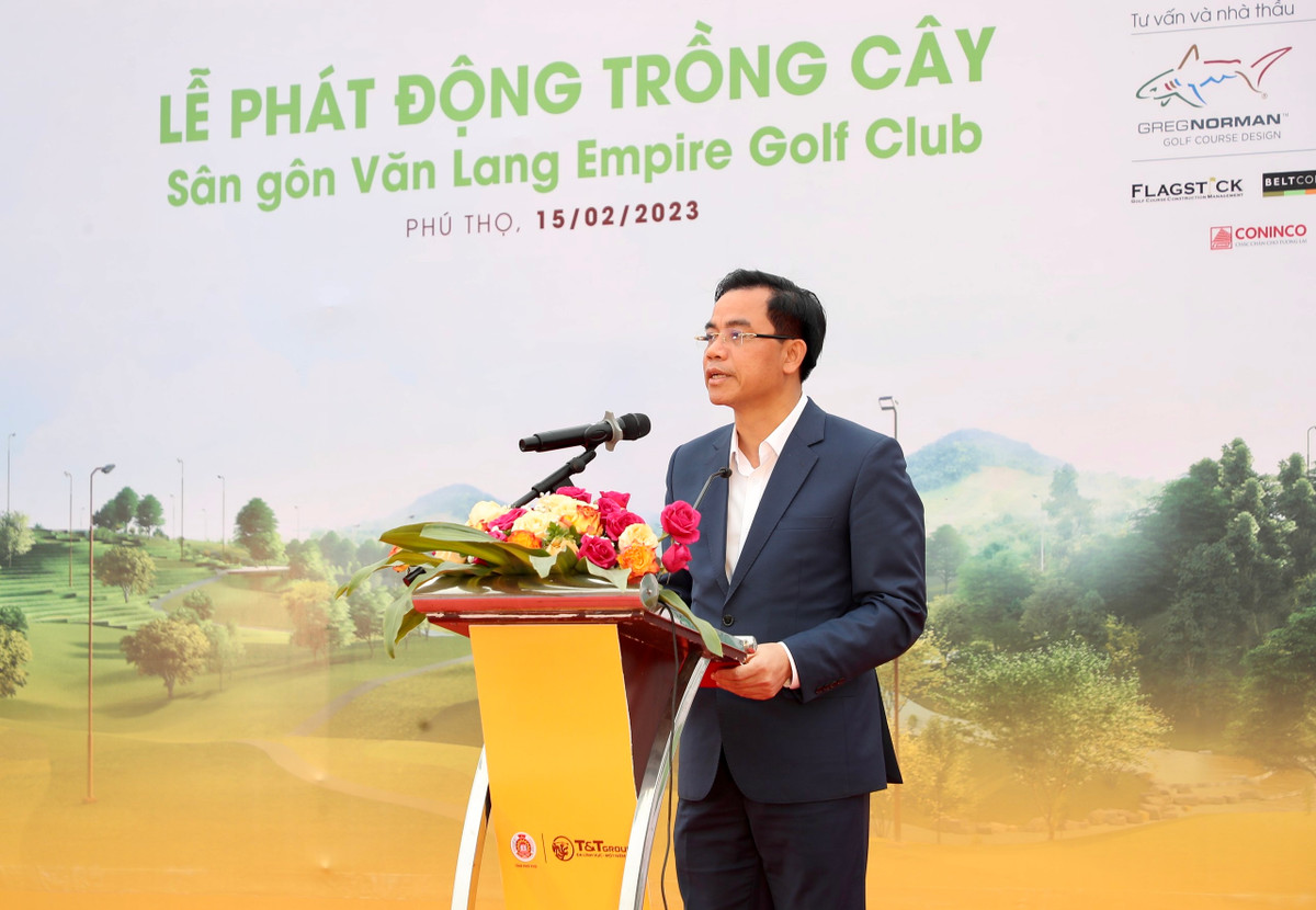 Phat dong trong cay phu xanh 16 ha du an san golf tai tinh Phu Tho-Hinh-2