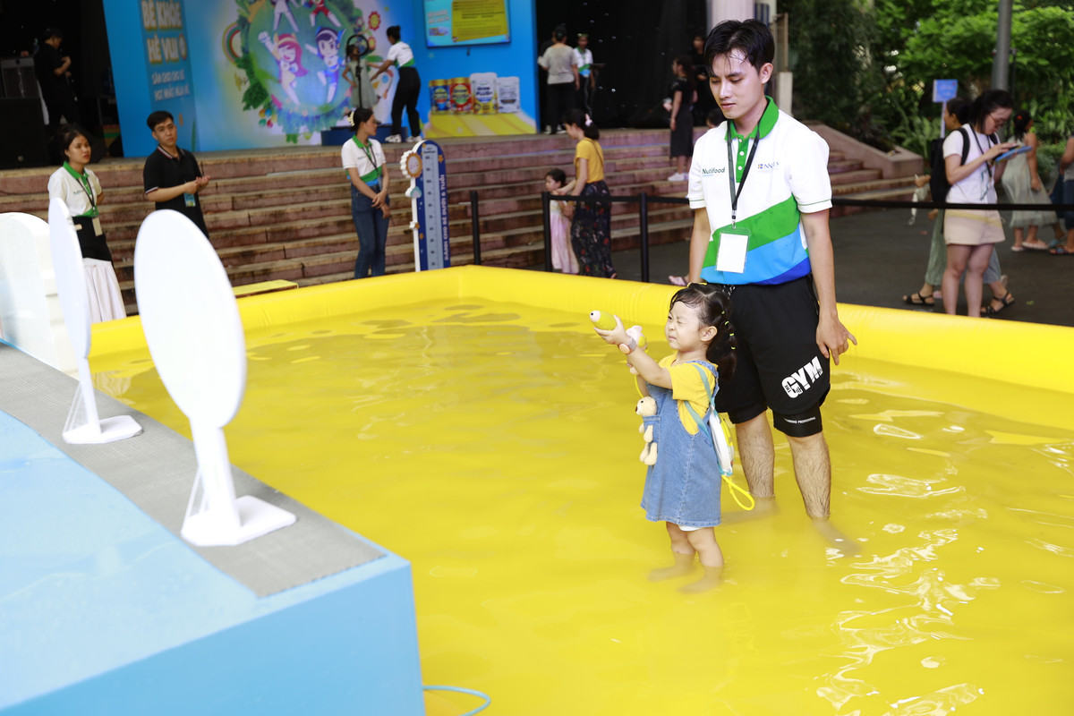 Hang ngan tre em Viet hung khoi kham pha he soi dong tai thao cam vien-Hinh-5