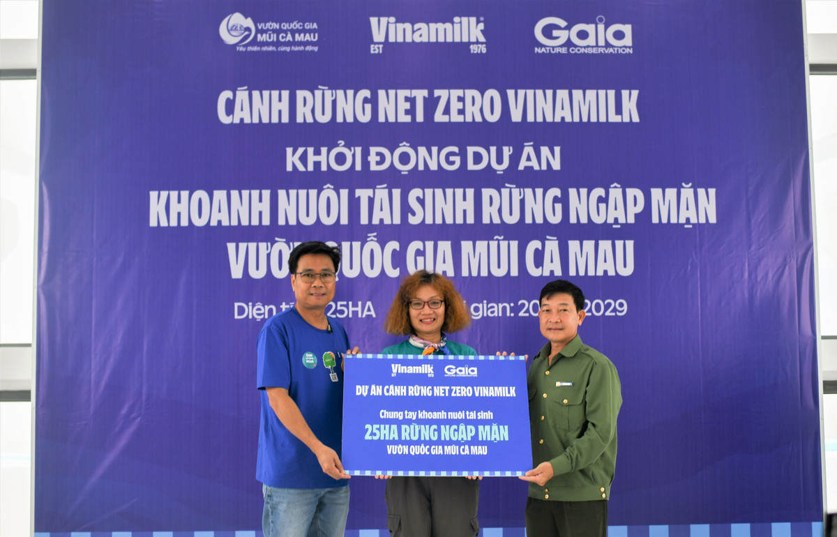 Canh rung Net Zero Vinamilk “Check in” tai cuc Nam To quoc voi du an tai sinh 25 Hecta rung ngap man