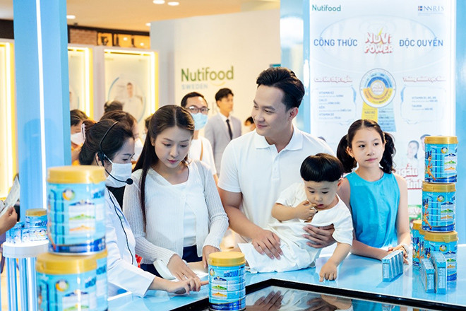 Trien lam Vien Nghien cuu Dinh duong Nutifood Thuy Dien “tai xuat” tai TP HCM-Hinh-2