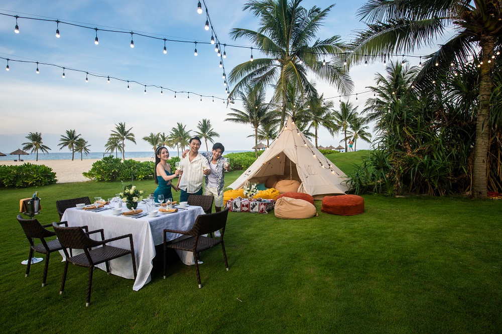 Dat ngay combo sieu hot VINPEARL X 8WONDER don he dieu ky cung Charlie Puth-Hinh-6