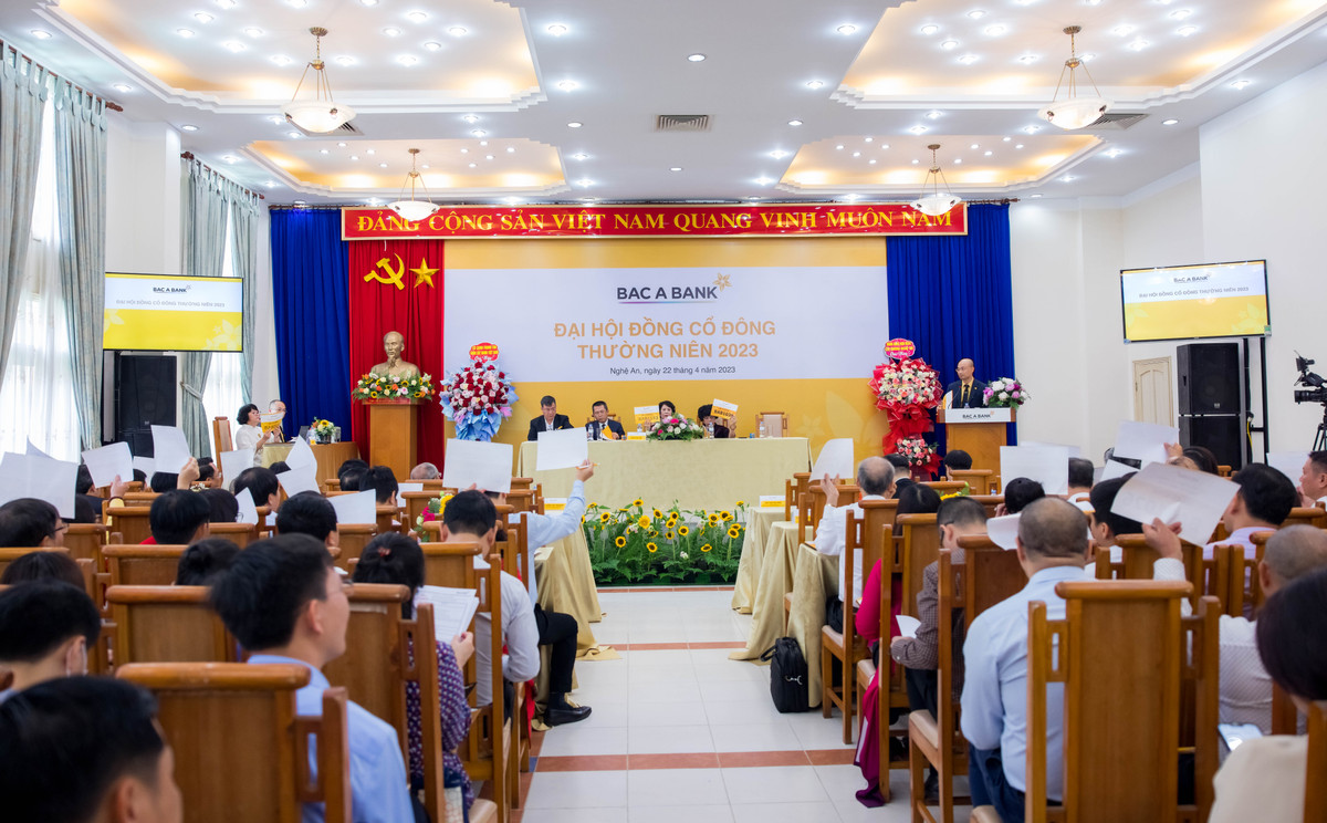 BAC A BANK được thông qua phương án tăng vốn điều lệ lên gần 9.900 tỷ đồng - Hình 3 BAC A BANK duoc thong qua phuong an tang von dieu le len gan 9.900 ty dong-Hinh-3