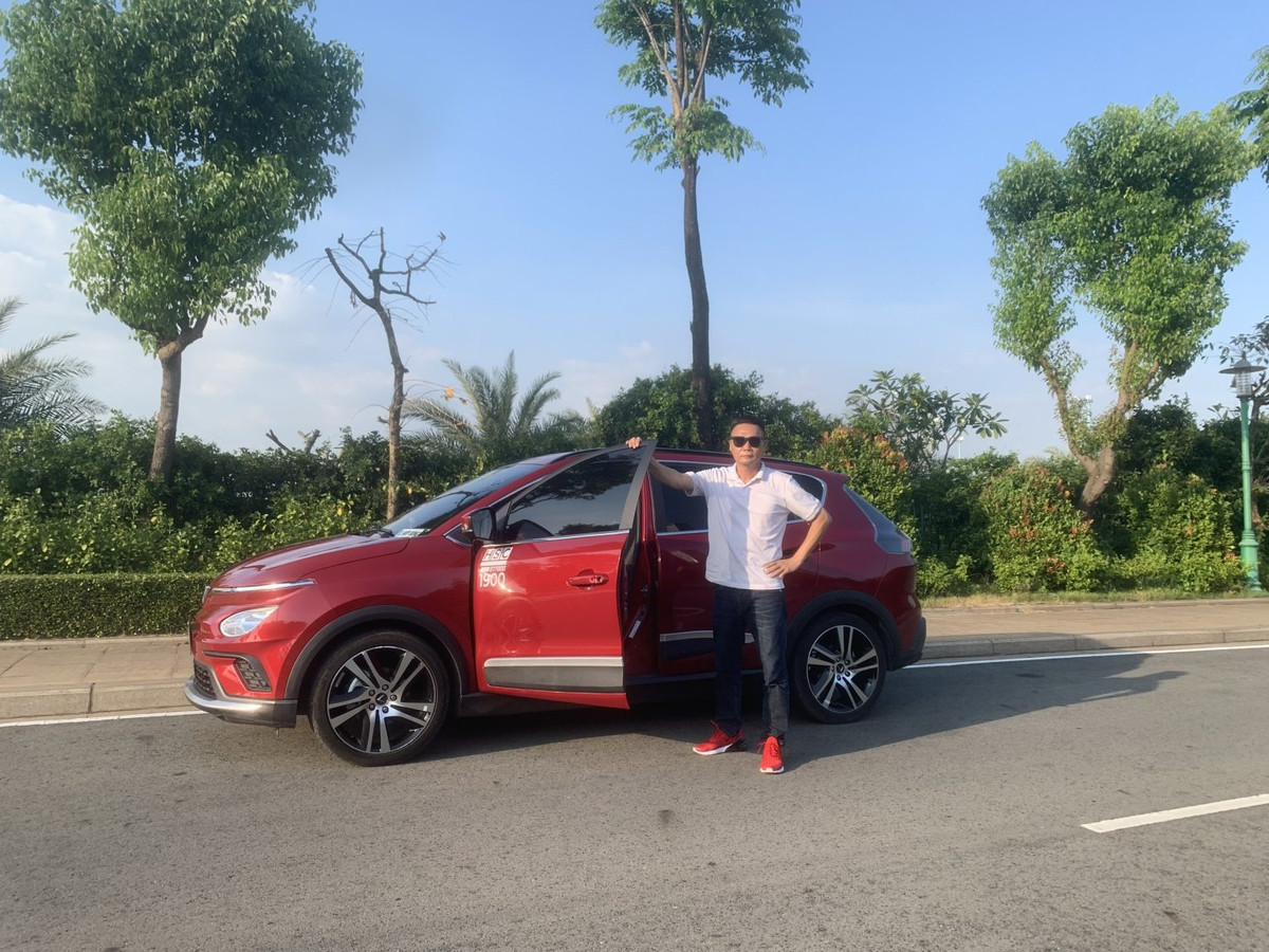 Hai loi the khien o to dien ngay cang ap dao xe xang-Hinh-4