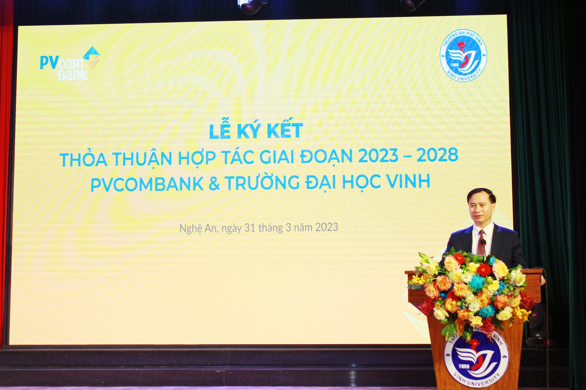 PVcomBank ky thoa thuan hop tac toan dien voi truong Dai hoc Vinh-Hinh-2