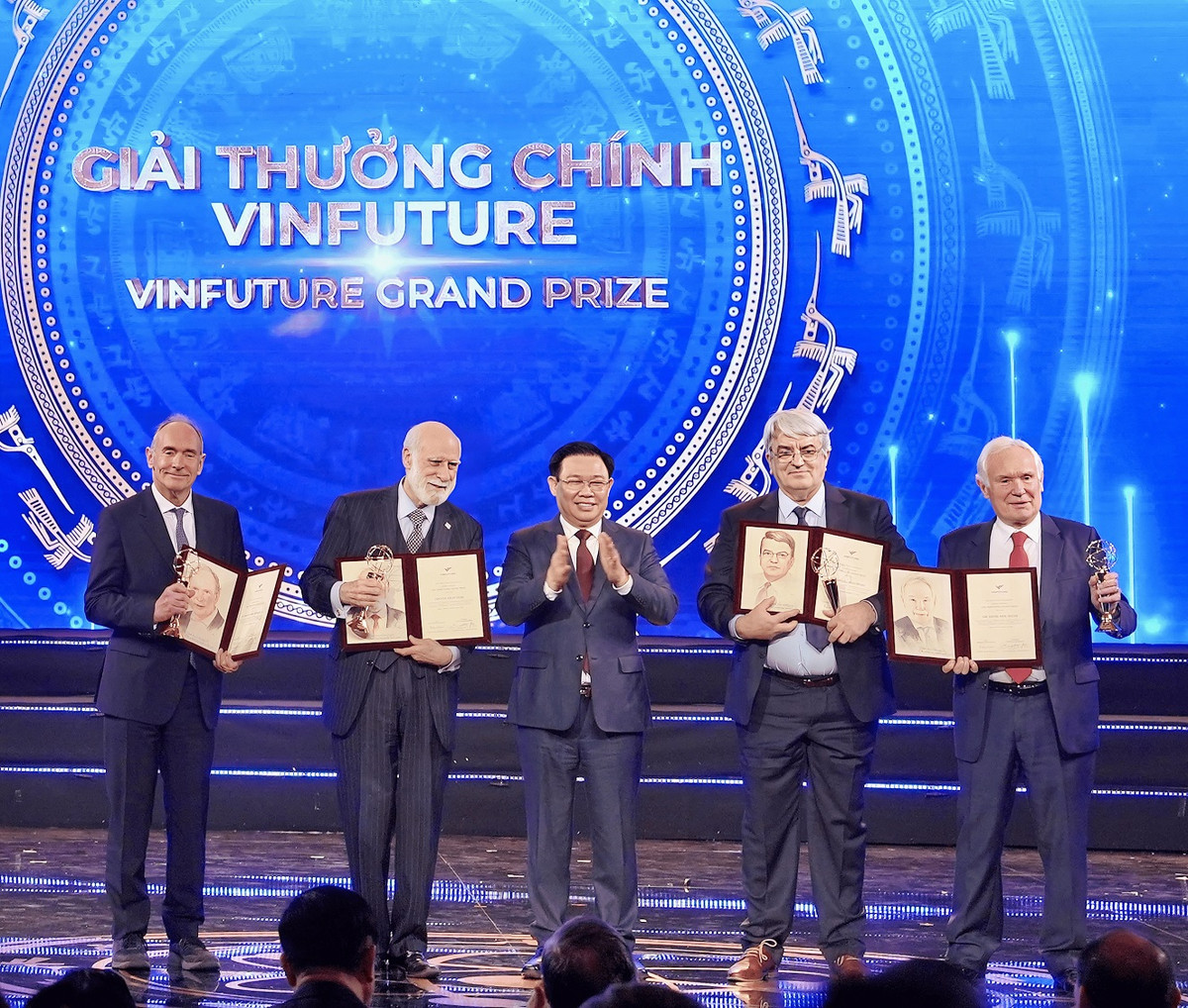 1.389 hồ sơ đề cử tham gia Giải thưởng VinFuture năm 2023 1.389 ho so de cu tham gia Giai thuong VinFuture nam 2023