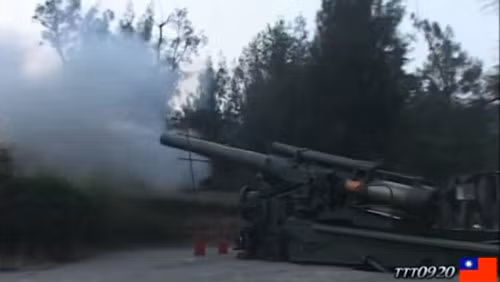 Ngày nay khả năng quân sự của Trung Quốc đã mạnh hơn xưa rất nhiều và họ có thể chiến đấu từ khoảng cách xa hơn tầm bắn của pháo thông thường rất nhiều. Điều đó khiến cho khẩu siêu pháo từ thập niên 1940 này trở nên gần như vô nghĩa. Tuy vậy sự hiện diện của nó ở đảo Kim Môn vẫn là một hình ảnh có tính biểu tượng.