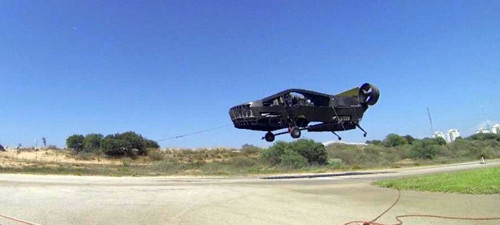 Như vậy, với 10 đến 12 chiếc xe vận tải không người lái kiểu này, mỗi ngày liên tục vận tải có thể đảm bảo cho 3000 binh sỹ tác chiến đồng thời còn có thể vận tải thương vong cho bộ đội khi bay trở về.