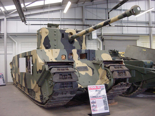 Động cơ của xe là một động cơ diesel – điện 12 xi lanh Paxman – Ricardo tạo ra 600 mã lực và phối hợp với 2 động cơ điện. Tốc độ của nó trên đường có bề mặt lý tưởng đạt 8,5 dặm một giờ nhưng phạm vi hoạt động của nó chỉ 50 dặm.