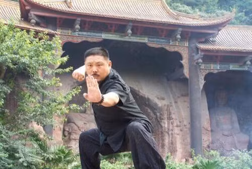 Bi an cai chet cua chuong mon phai Nga Mi