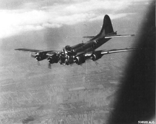 B-17 Fortress bị một phát đạn trực tiếp vào ngay mũi máy bay trong phi vụ đến Budapest ngày 14/7/1944. Hai phi công đã bị chết ngay tập tức nhưng các phi công còn lại đã cố gắng duy trì máy bay sống sót đủ lâu để họ không phải trở thành tù binh. Cuối cùng máy bay rơi gần Dunavecse, Hungary.