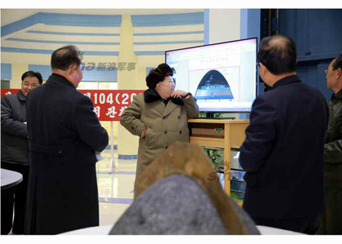 Nhà lãnh đạo Kim Jong-un gần đây đã bí mật thị sát các đơn vị quân sự tinh vi, chủ yếu là để hiểu lực lượng tên lửa đạn đạo, tiến độ nghiên cứu và phát triển vũ khí hạt nhân. Nguồn: Rodong Sinmun