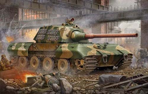 Năm 1943, mẫu thiết kế xe tăng Panzer E-100 là đối thủ cạnh tranh trực tiếp với mẫu thiết kế Panzer VIII Maus. Trong khi Panzer VIII Maus nặng đến 188 tấn thì mẫu E-100 nhẹ hơn, chỉ có 155 tấn, nhưng trọng lượng đó vẫn khiến nó khó khăn để di chuyển trên các địa hình chiến trường châu Âu.