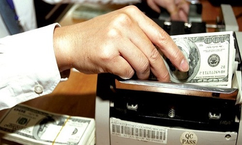 Việc cho vay với lượng vốn lớn, dài hạn sẽ khó khăn cho các tổ chức tín dụng trong việc cân đối nguồn vốn, tiềm ẩn rủi ro thanh khoản.