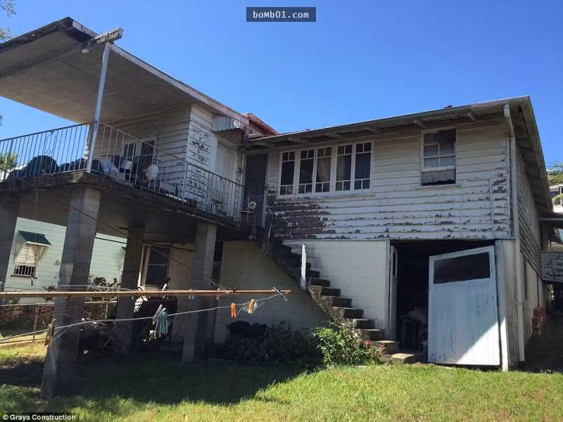 Sự thật thì Rob và Andrew không hề ngốc như mọi người vẫn tưởng. Cả hai đều là những kiến trúc sư tài năng. Khi thấy ngôi nhà rộng tới 600m2 được rao bán với giá rẻ giật mình, chỉ khoảng 14 tỷ đồng, hai anh em đã tới và hoàn thành giao dịch mua nhà chỉ trong phút chốc. (Nguồn Youthwant)