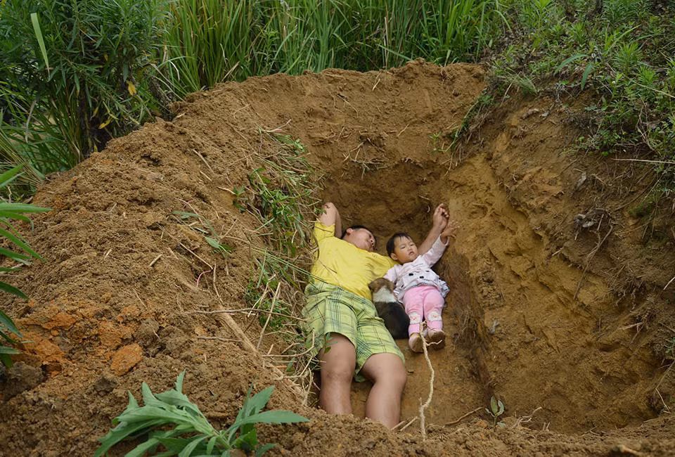 Cha dao huyet nam choi voi con gai va su that ai cung rung rung